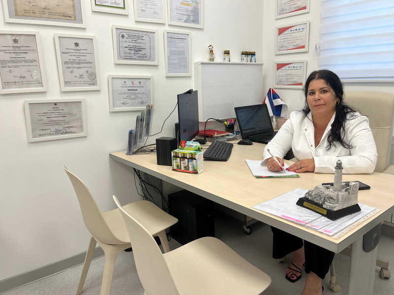 Klinički onkolog dr Anabely u Dr Cubano ordinaciji Dr Anabely iz Dr Cubano ordinacije